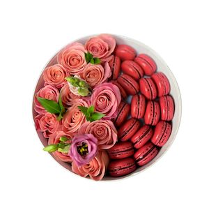 Roses and Macaroons